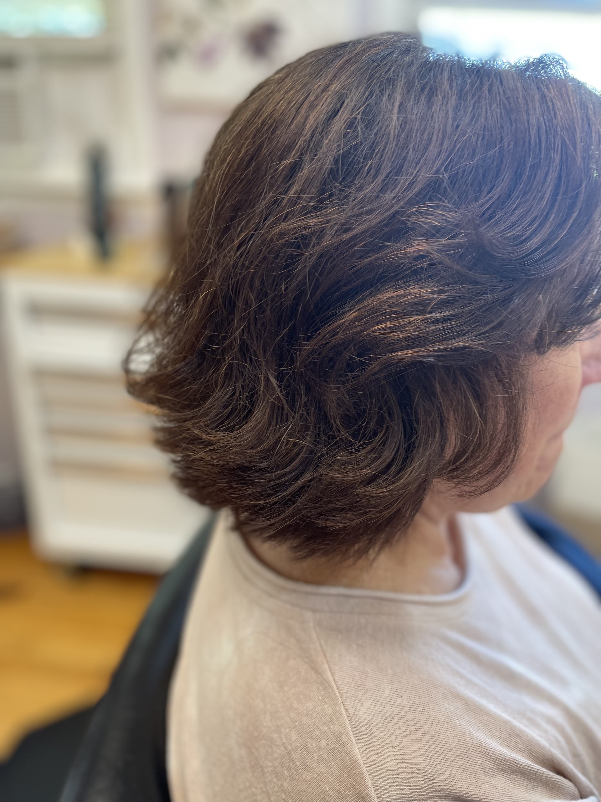 Brunette blowout