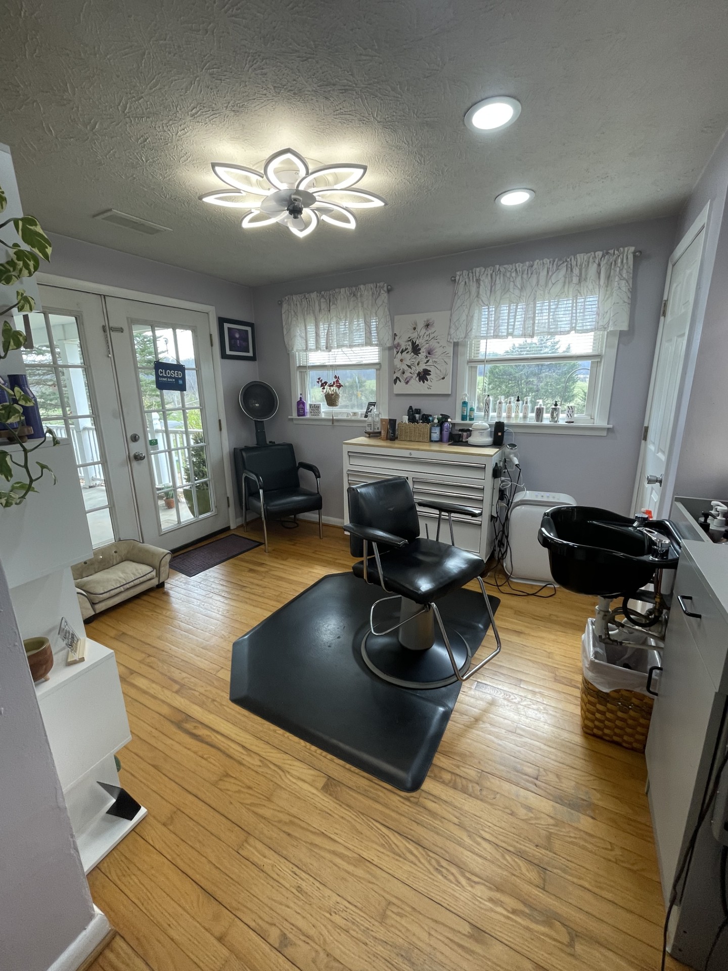 Inside Stony Hill Hair Studio - the chair, in daylight